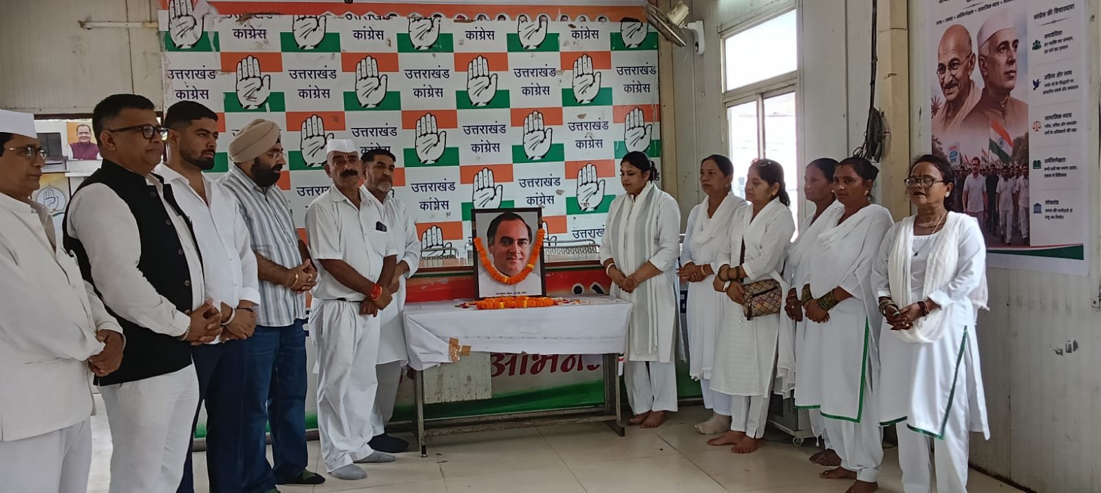 देहरादून में कांग्रेस सेवा दल ने प्रदर्शनी लगाकर याद किए पूर्व प्रधानमंत्री राजीव गांधी