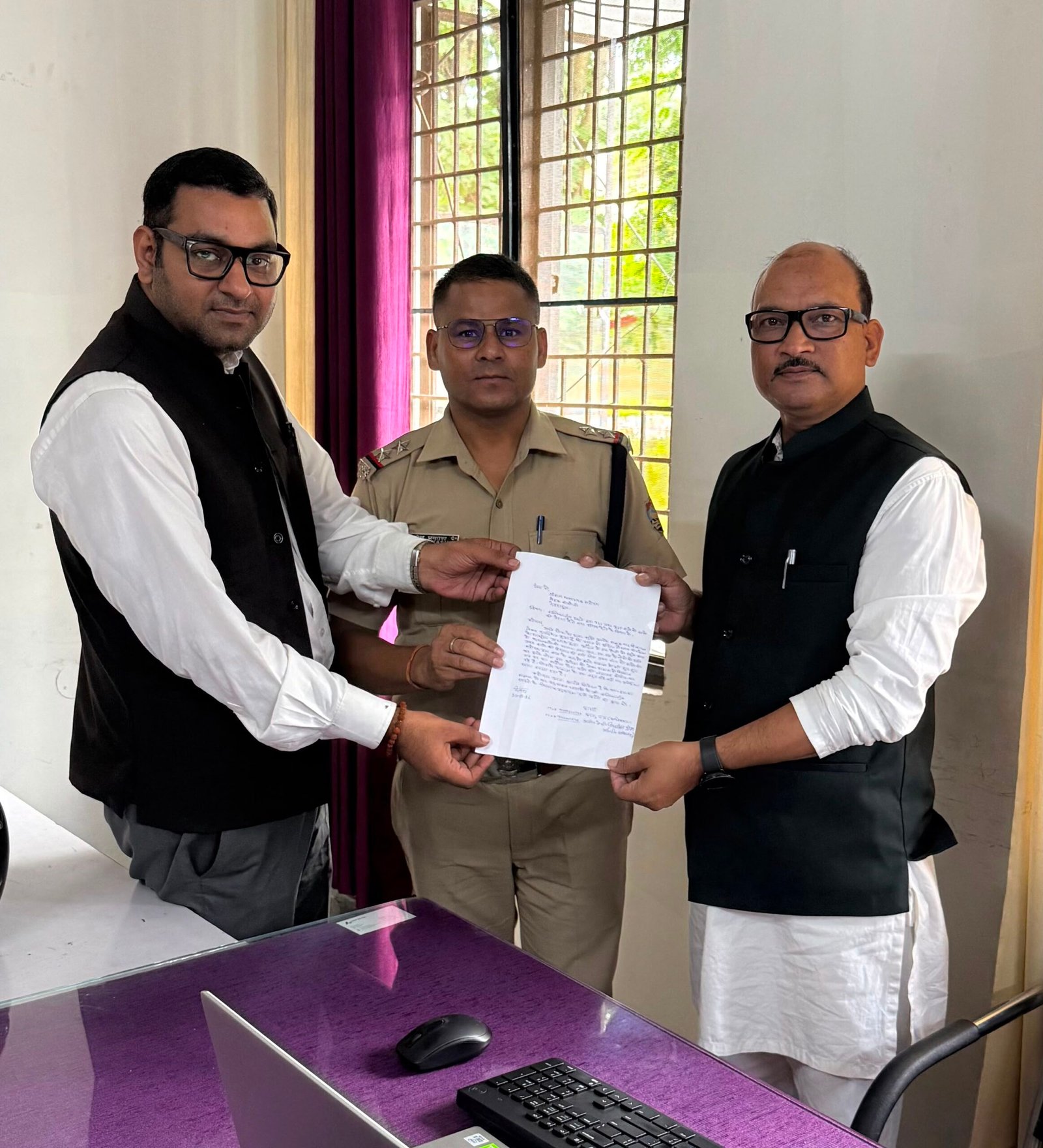 कांग्रेस अध्यक्ष मल्लिकार्जुन खड़गे के कथित भड़काऊ एवं समाज में वैमनस्य फैलाने वाले वक्तव्य के संबंध में शिकायत