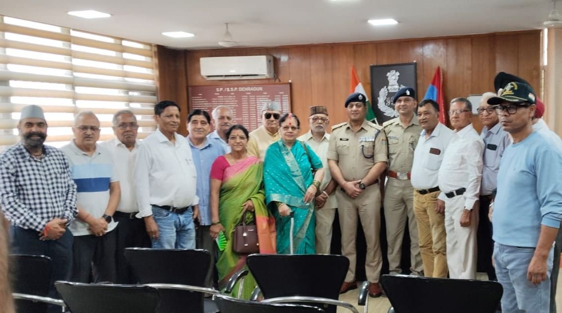 वरिष्ठ नागरिकों से संवाद में पुलिस का आश्वासन, समस्याओं के समाधान को नियमित बैठकों का होगा आयोजन