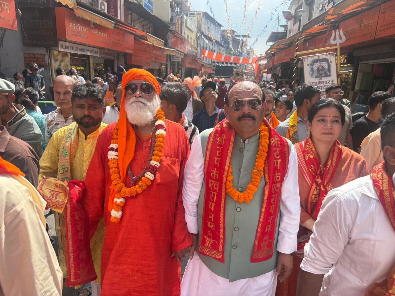टपकेश्वर महादेव की भव्य शोभायात्रा का देहरादून में जगह-जगह हुआ भव्य स्वागत